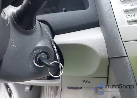 2010 Toyota Camry Le z USA, uszkodzony, nr VIN 4T1BF3EK8AU069124